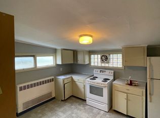 35 Cherry St, Washington, NJ 07882