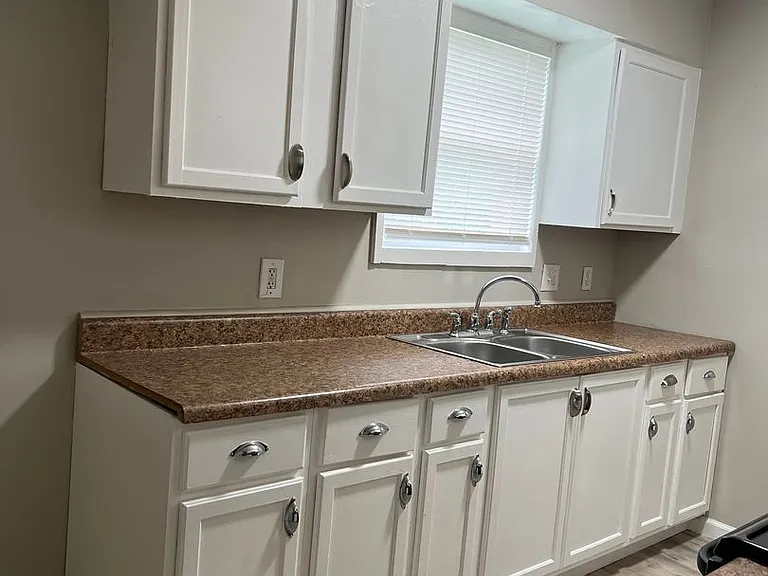 6028 Laurel Hall Dr — Photo 33
