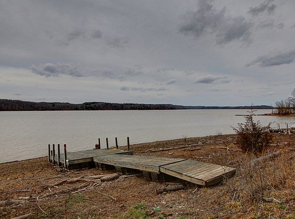 5th image of 135 Kiowa Ct
