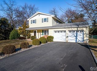 102 Hill Hollow Rd, South Plainfield, NJ 07080