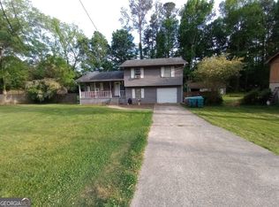 55 Porter Cir, Hampton, GA 30228