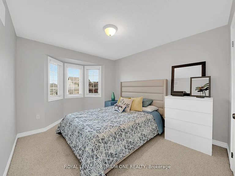 31 Stevenson St — Photo 25