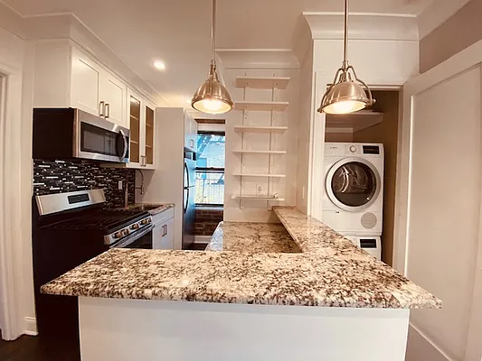 Rented by Silverstein Collection LLC  | media 12