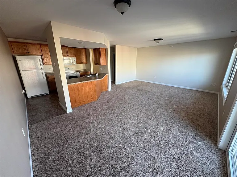 3707 S Broadway St — Photo 18