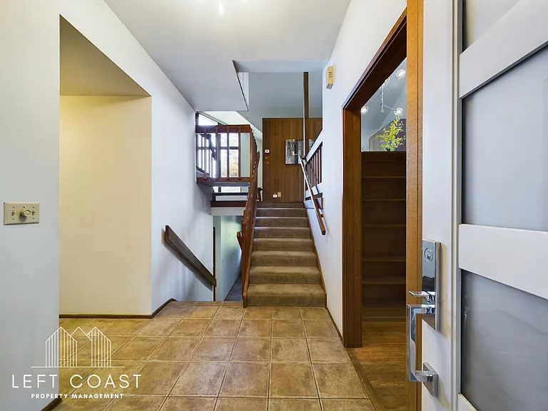 132 Salishan Dr — Photo 10