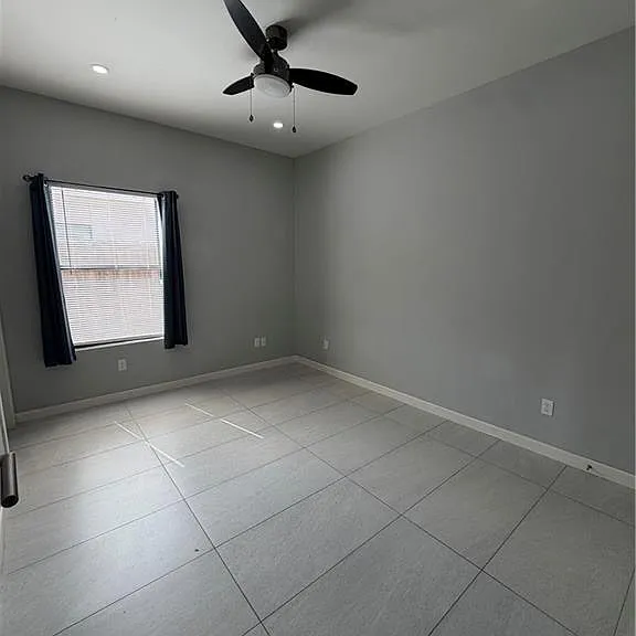2022 Summerland Ln #1 — Photo 7