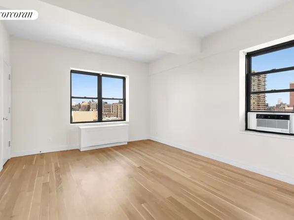 230 Riverside Drive image 13 of 15