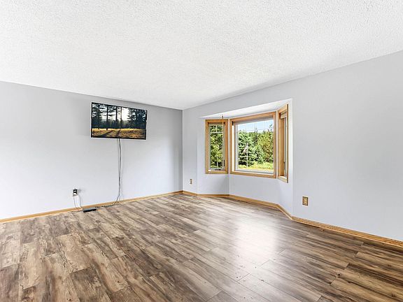 4th image of 16340 228th Ave NW