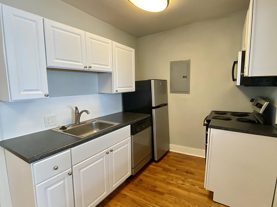 1st image of 3715 Summit St APT 101