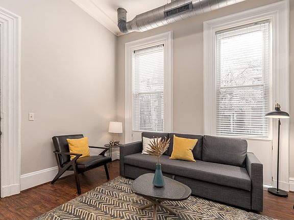 3rd image of 1103 Dayton St APT 1