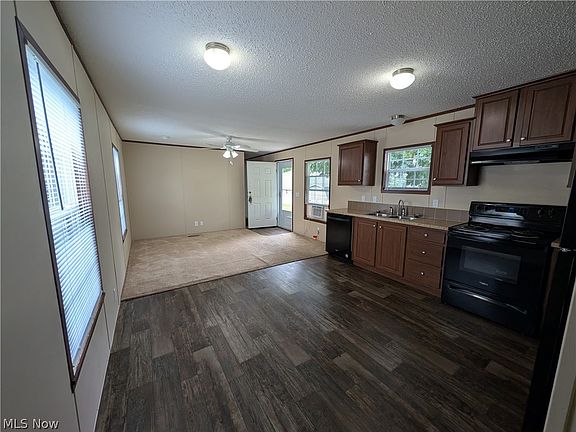 3rd image of 240 Cherry Bottom Gln