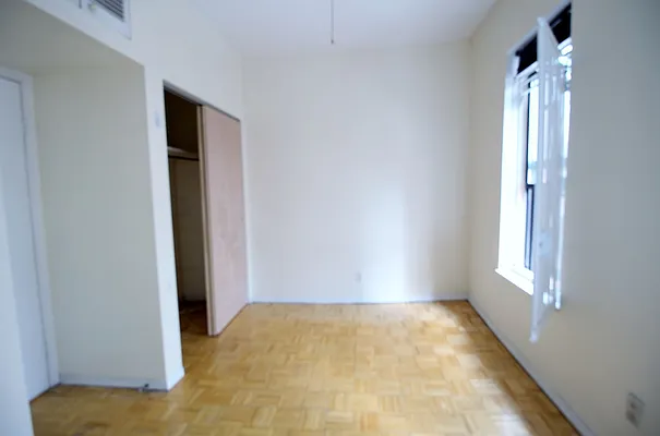 Rented by Julianna Realty Corp | media 20