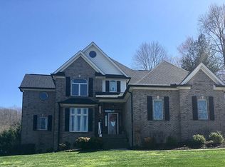 122 William Ln, Oak Ridge, TN 37830