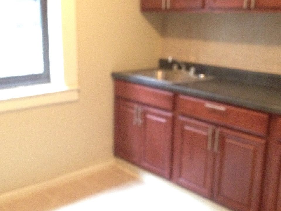 2nd image of 777 Saint Marks Ave APT 4G