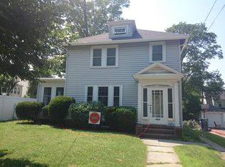 58 Parklawn Rd, West Roxbury, MA 02132