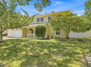 37 Spruce Circle S, Barnegat, NJ 08005