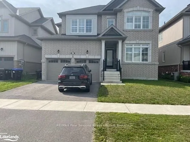 4 bed, $2,850 — Photo 1