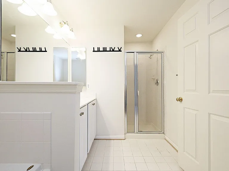920 Rainier Rd — Photo 11
