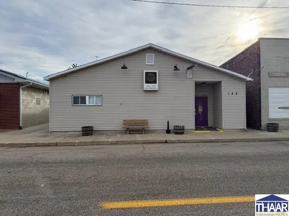 148 N Maple St, Dana, IN 47847