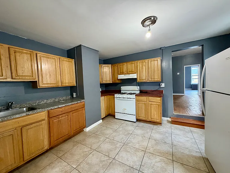 105 Wegman Pkwy #2 — Photo 7