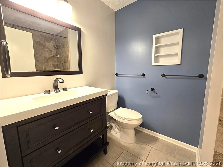 5600 Woodlake Ct — Photo 32