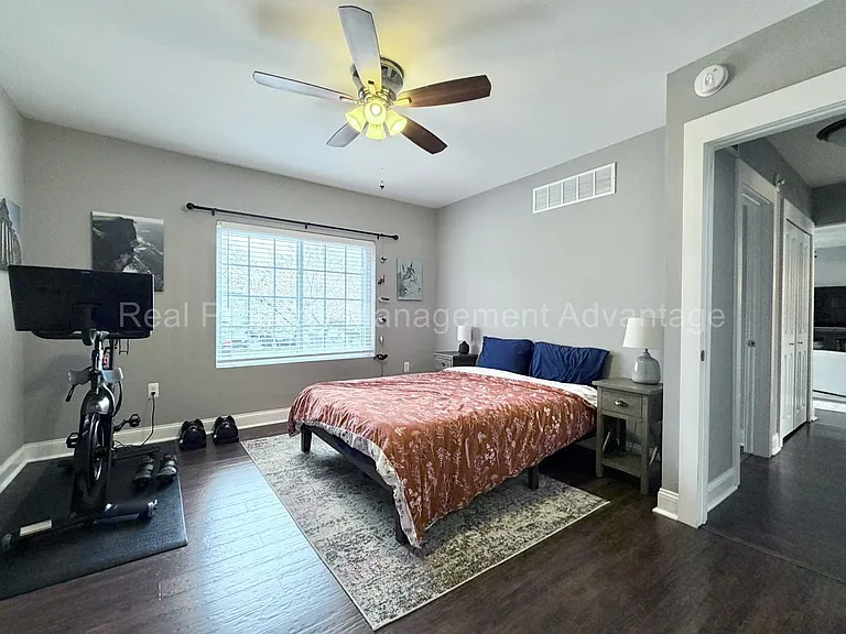 2705 Inman St — Photo 13