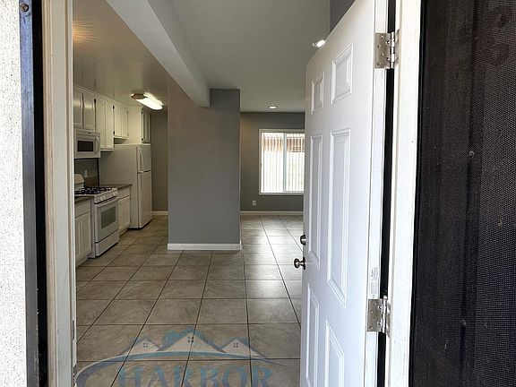 4th image of 25110 Marigold Ave APT 1