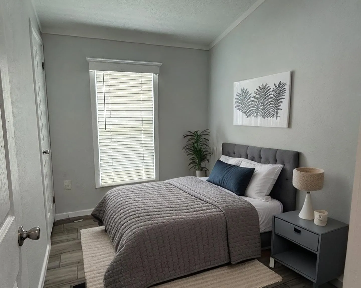 3 bed, 924 sqft, $1,195 — Photo 4