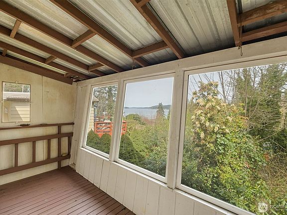 4th image of 4449 Beach Drive E #22