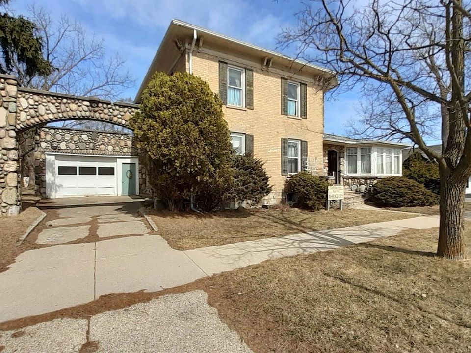 202 W Main St, Stanton, MI 48888 Zillow