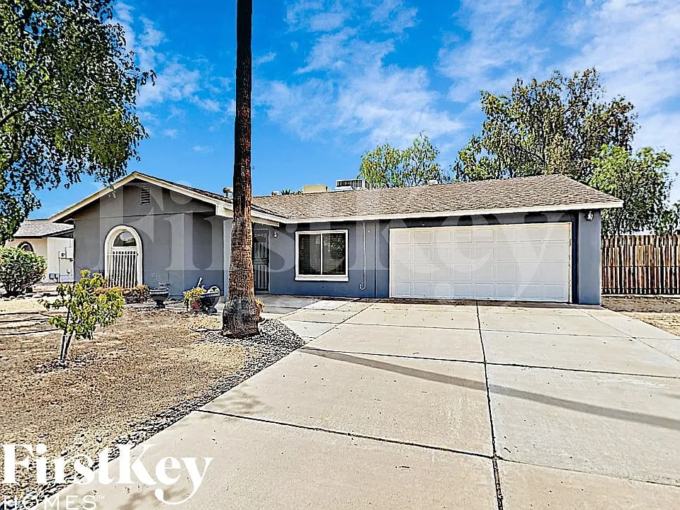 1007 W Utopia Rd