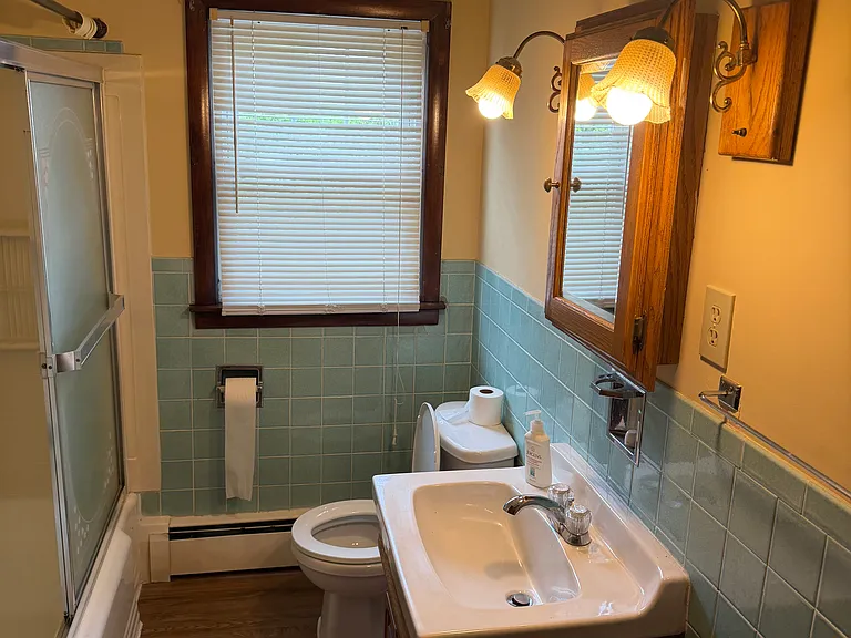 164 Spruce St #2 — Photo 4