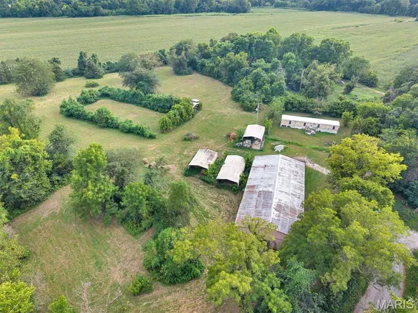 6764 Brinley Rd, Dittmer, MO 63023
