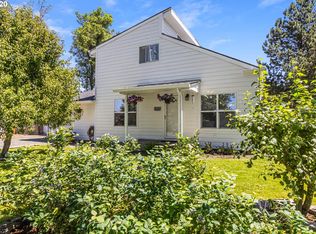 650 S 12th St, Cottage Grove, OR 97424