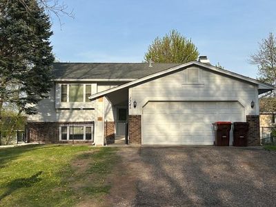 1345 Carriage Rd, Woodbury, MN, 55125