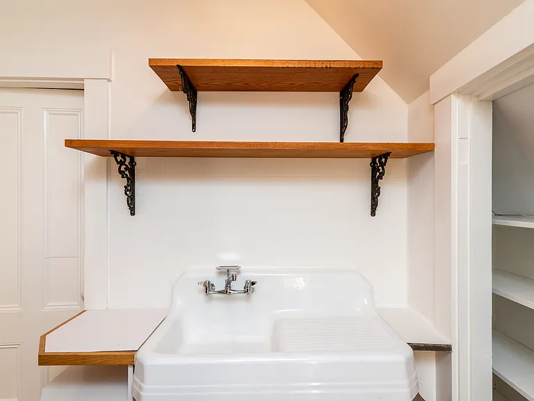 shelving detail in kitchen