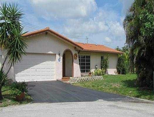 2nd image of 5510 White Oak Cir
