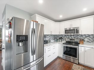 3342 Rolston Rd, Fenton, MI 48430