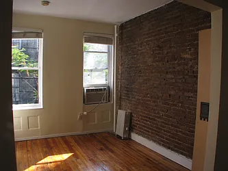 Rented by Vivaldi Real Estate
