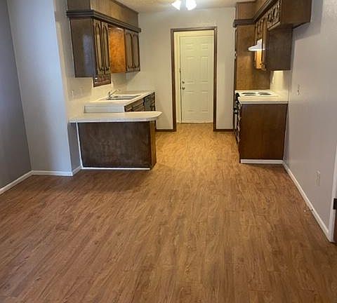 5th image of 4516 65th St Unit B