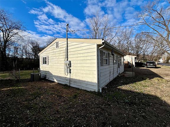 5th image of 4671 Hillsboro House Springs Rd