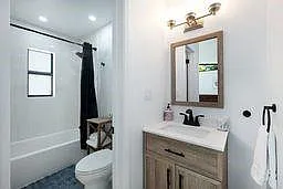 226 Corsair Ave — Photo 16