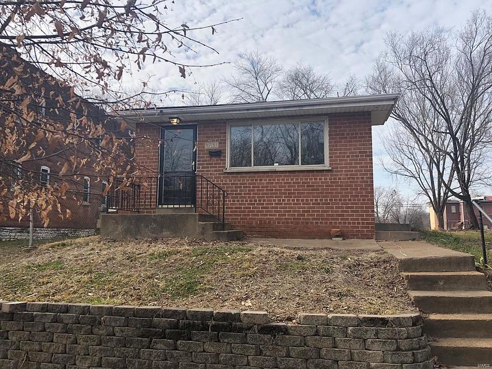 1st image of 3731 Iowa Ave
