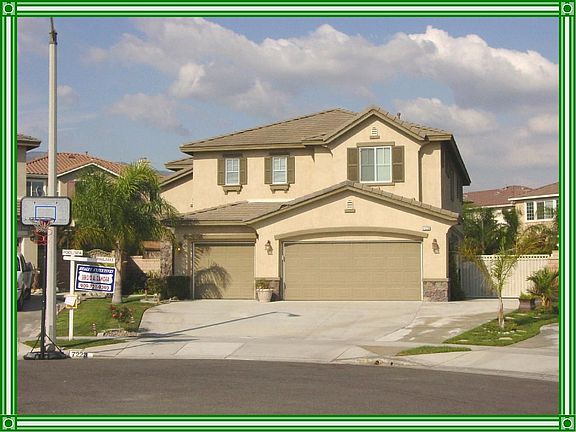 Near Victoria Gardens, CuldeSac 