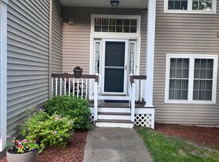 38 Chatham Dr, Bedford, NH 03110