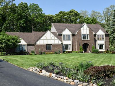 32 Chestnut Dr, Colts Neck, NJ, 07722