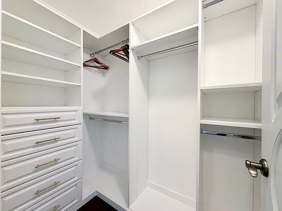 3rd image of 2111 Wisconsin Ave NW APT 222