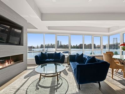 440 Kent Ave APT 4B, Brooklyn, NY, 11249