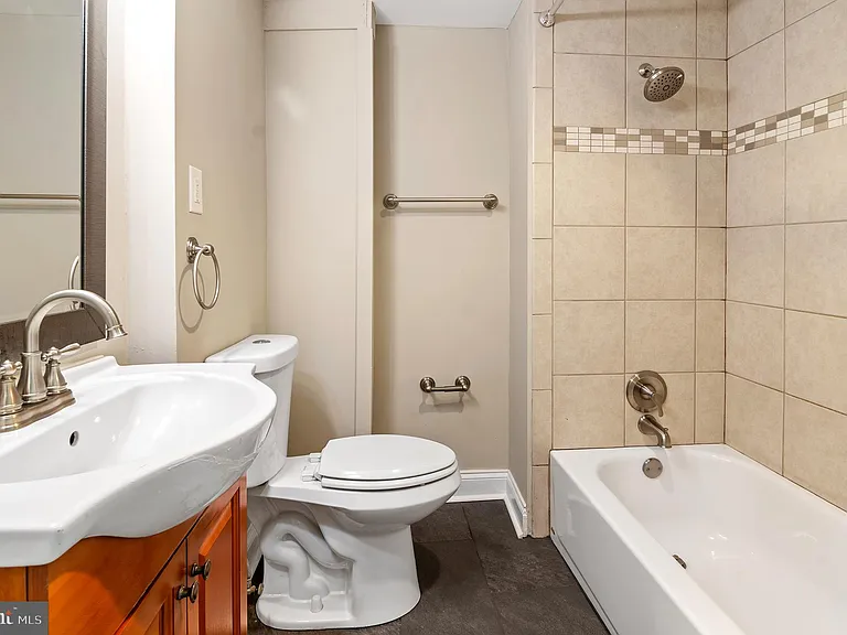 919 Saint Paul St #1 — Photo 15