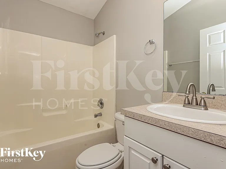 1113 Harry Ave S — Photo 17